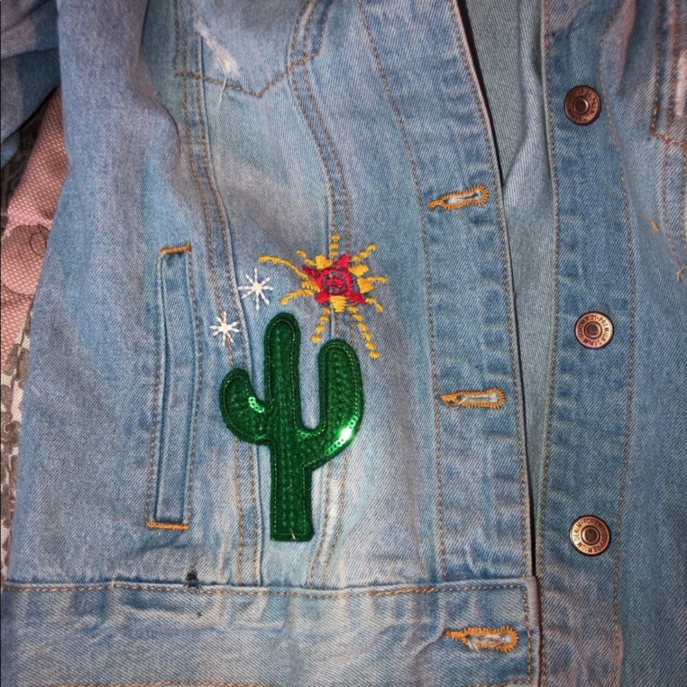 Jean Jacket - Picture 3 of 4